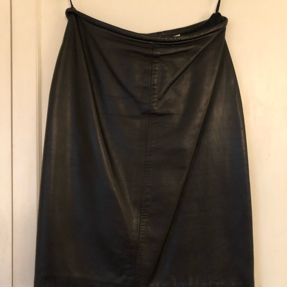 Oscar De La Renta Black Leather Pencil Skirt